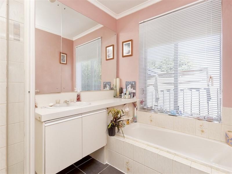24 Bickerton Court, Rowville VIC 3178
