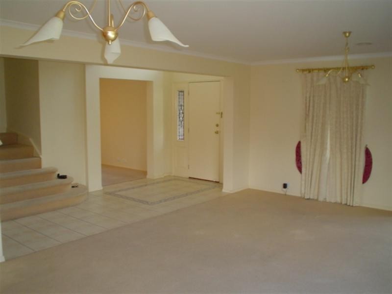 24 Delfin Court, Rowville VIC 3178