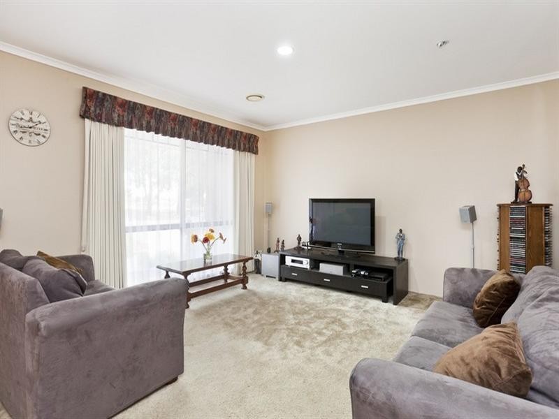 157 Karoo Road, Rowville VIC 3178