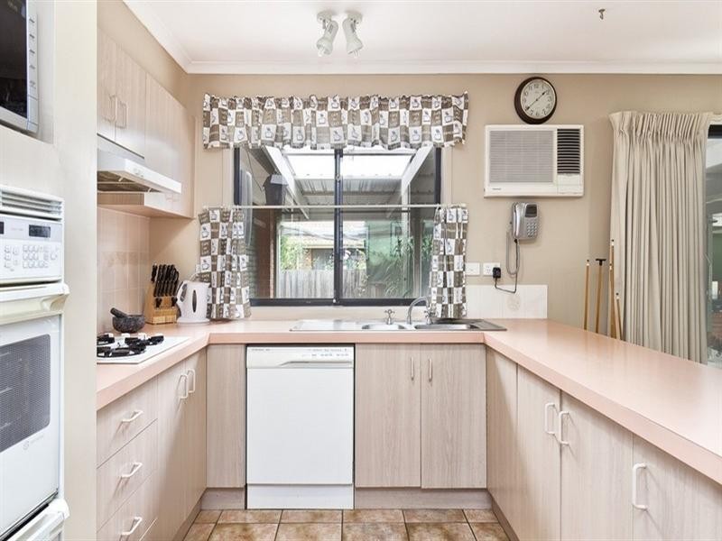 157 Karoo Road, Rowville VIC 3178