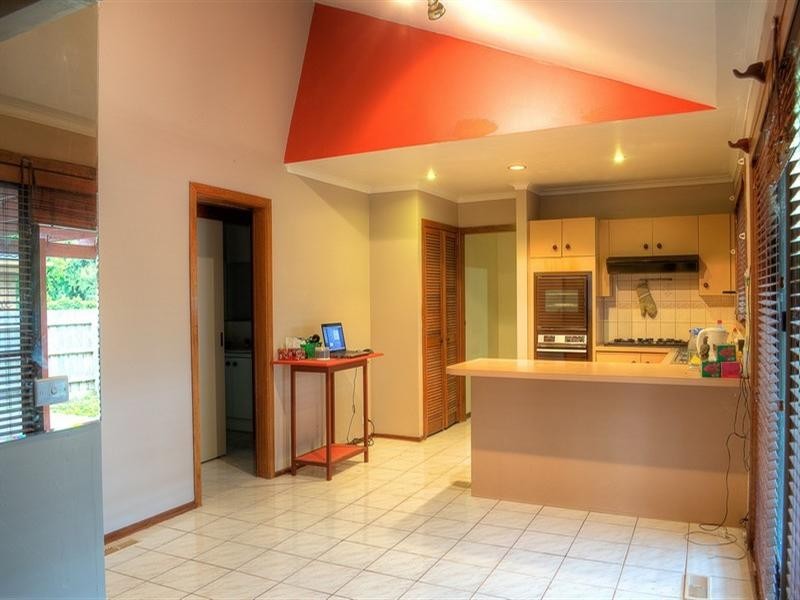 42 Eildon Parade, Rowville VIC 3178