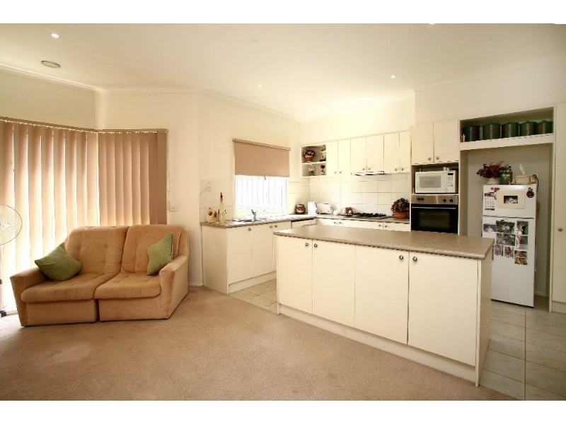 4 Parklane Way, Rowville VIC 3178