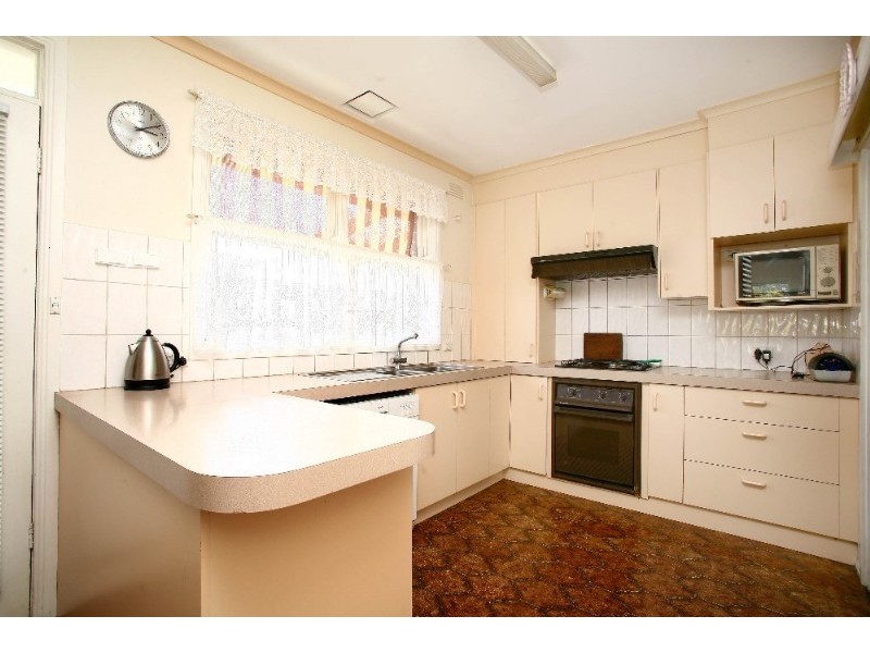 27 Glenifer Avenue, Scoresby VIC 3179