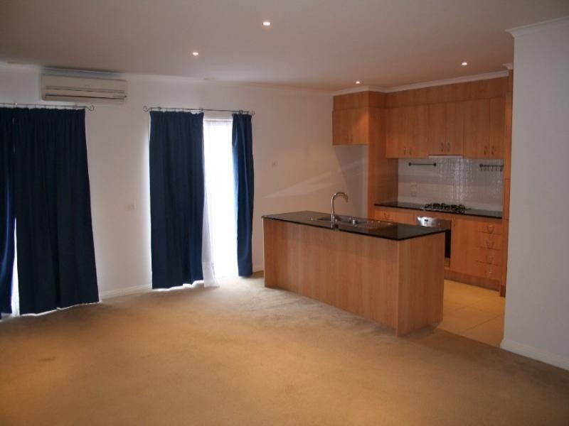 123 Sovereign Manors Crescent, Rowville VIC 3178