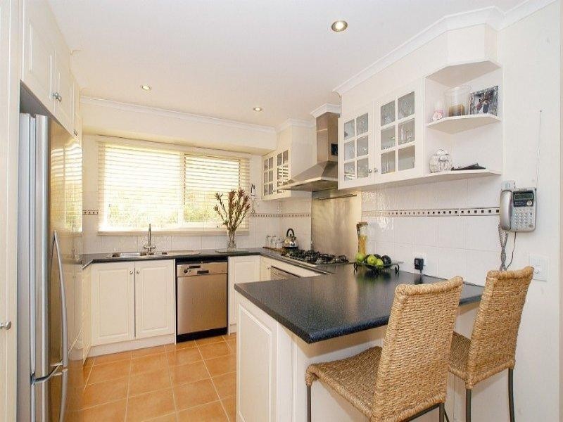 2 Airlie Court, Rowville VIC 3178