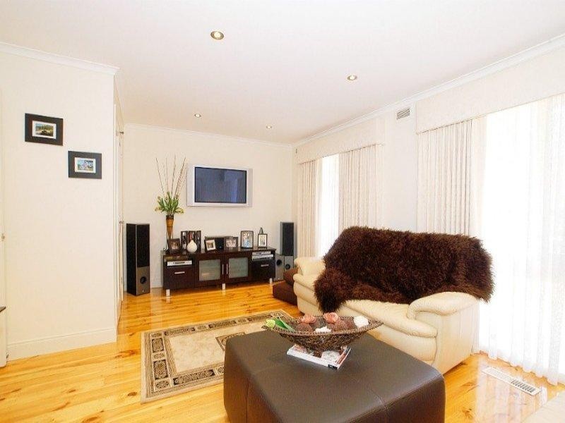 2 Airlie Court, Rowville VIC 3178