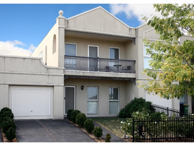 4 Parklane Way, Rowville VIC 3178