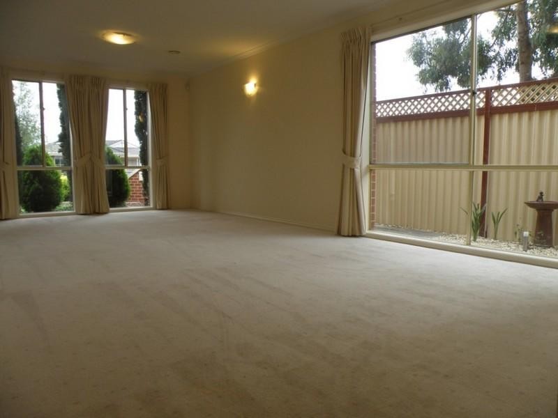 2 Suzana Place, Rowville VIC 3178