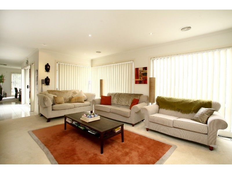 12 Helena Court, Rowville VIC 3178