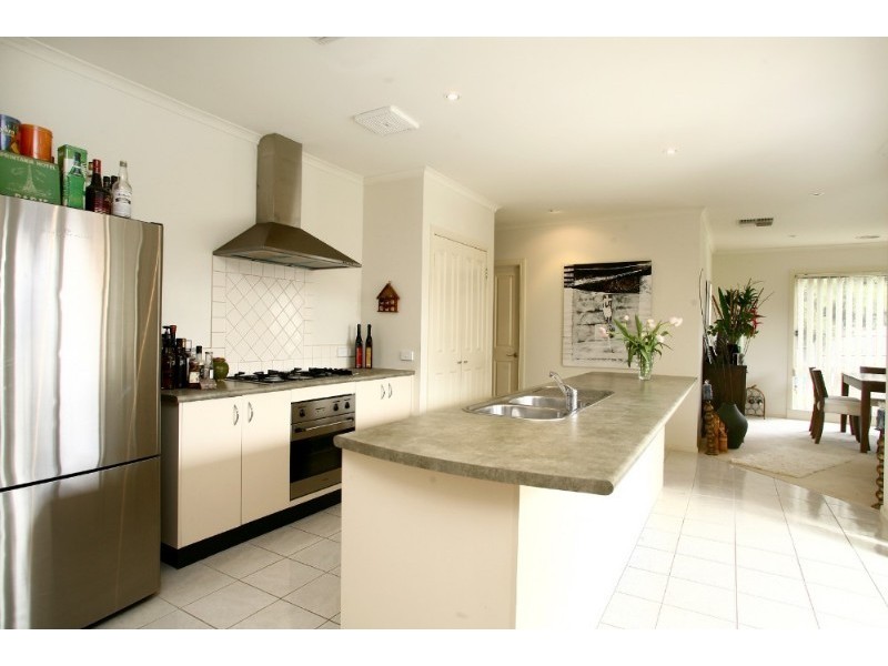 12 Helena Court, Rowville VIC 3178