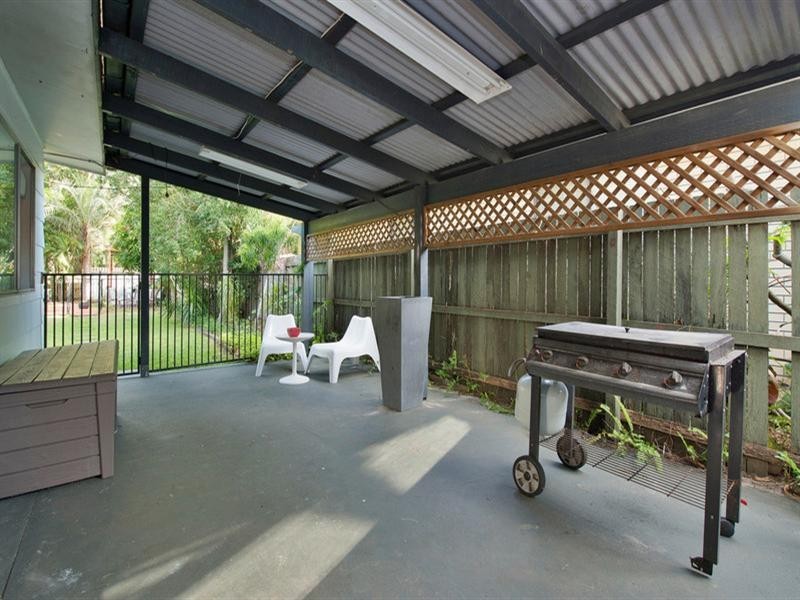 55 Nalkari Street, Coombabah QLD 4216