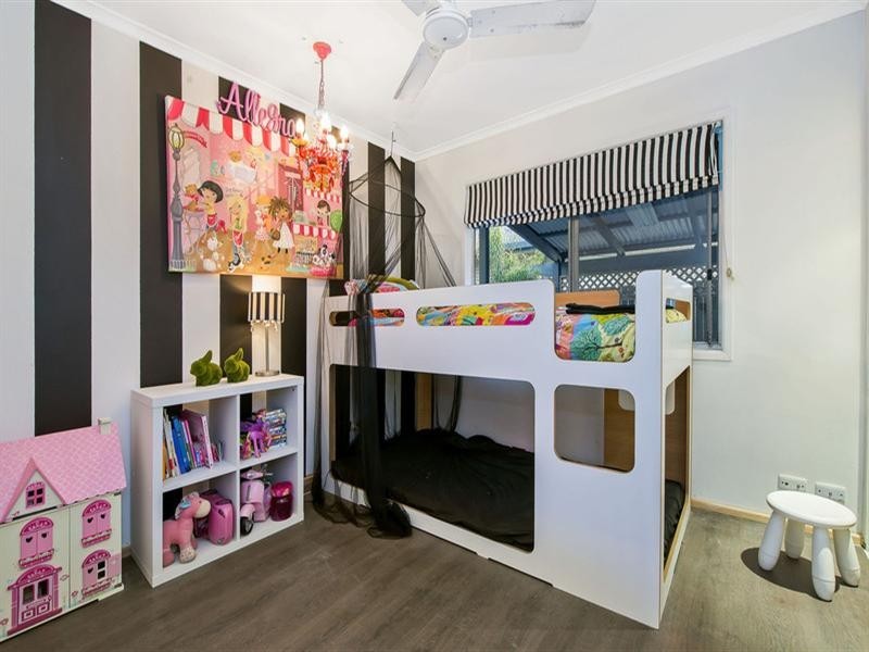 55 Nalkari Street, Coombabah QLD 4216