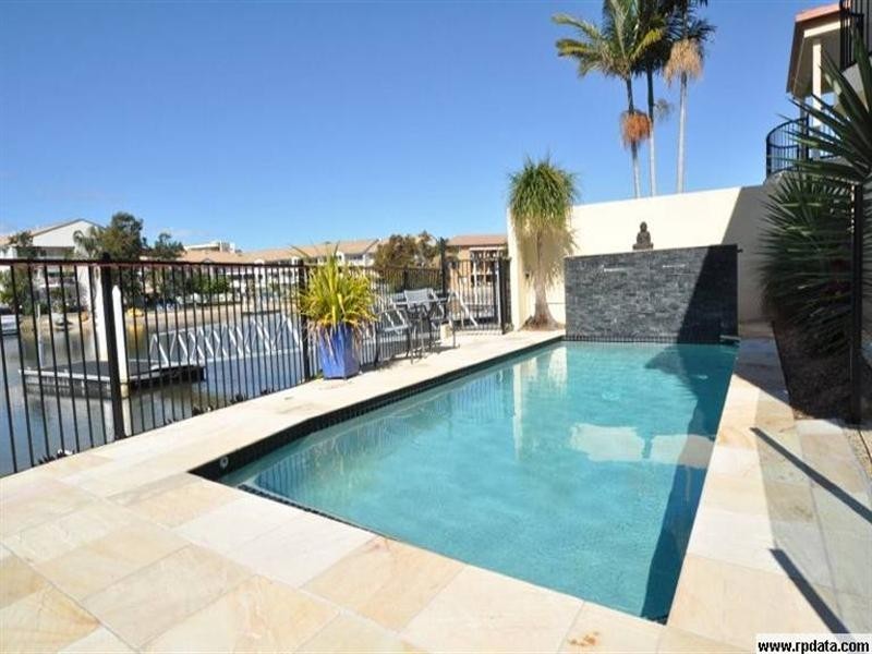 1/48 VAGGELAS Drive, Biggera Waters QLD 4216