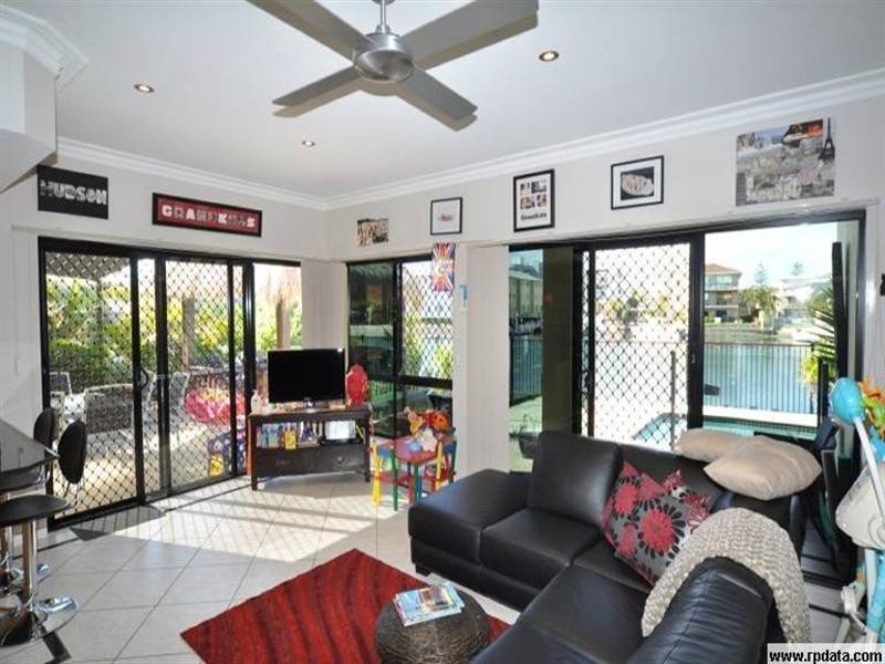 1/48 VAGGELAS Drive, Biggera Waters QLD 4216