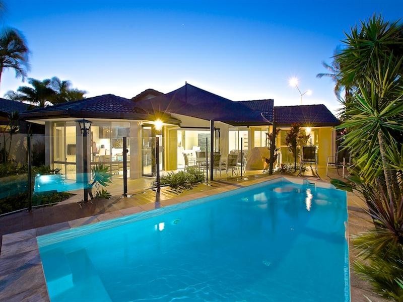 124 Lae Drive, Runaway Bay QLD 4216