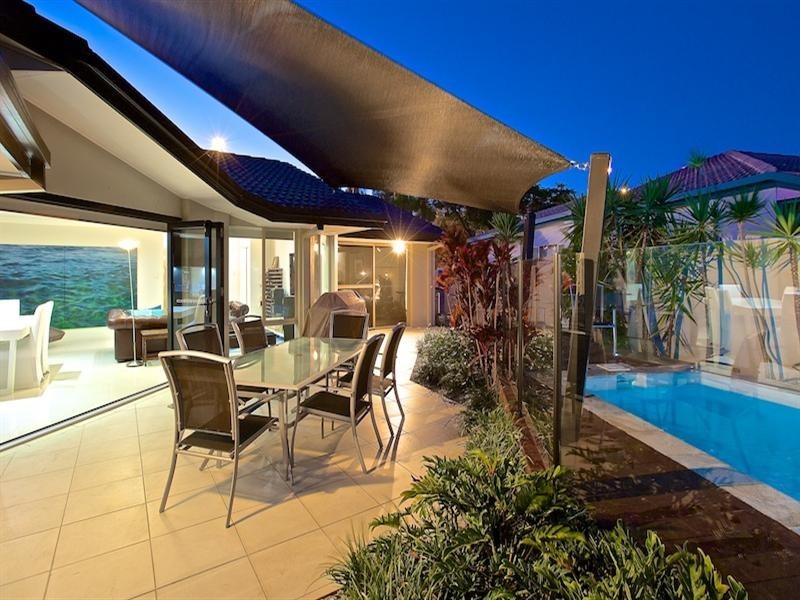 124 Lae Drive, Runaway Bay QLD 4216