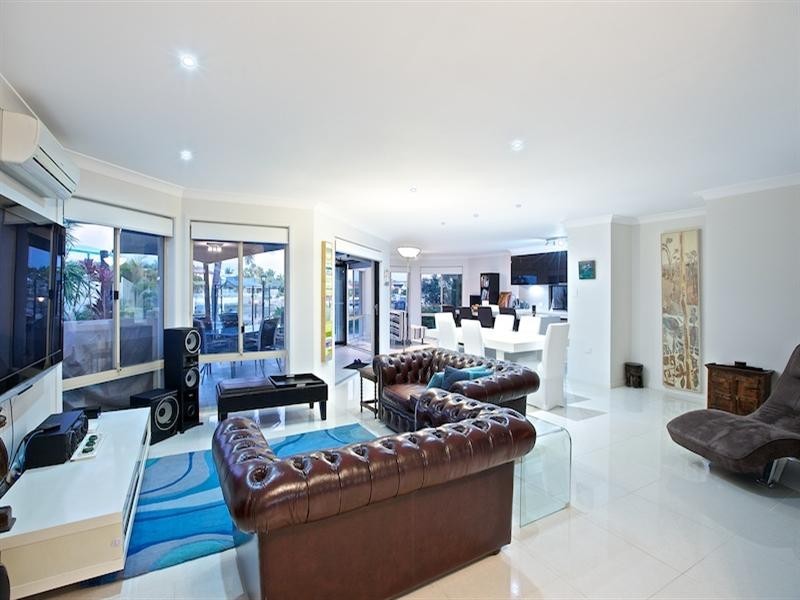 124 Lae Drive, Runaway Bay QLD 4216