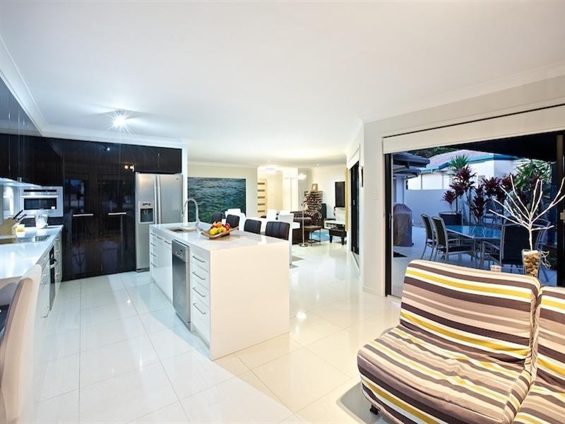 124 Lae Drive, Runaway Bay QLD 4216