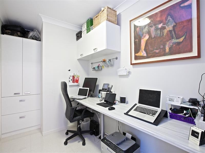 124 Lae Drive, Runaway Bay QLD 4216