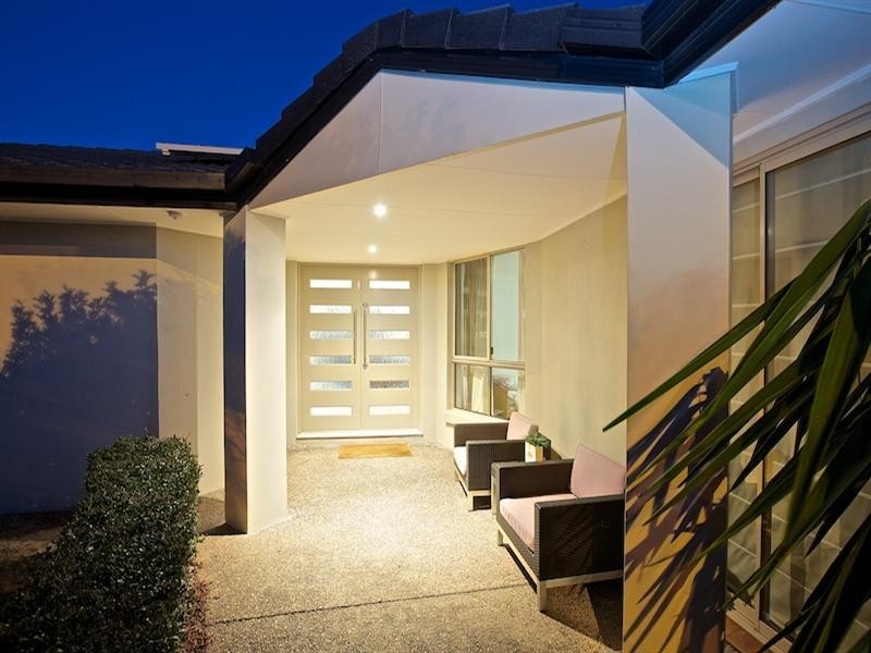 124 Lae Drive, Runaway Bay QLD 4216