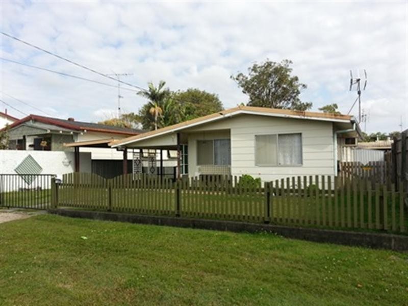 4 Serene Court, Arundel QLD 4214