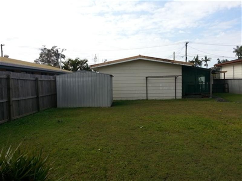 4 Serene Court, Arundel QLD 4214