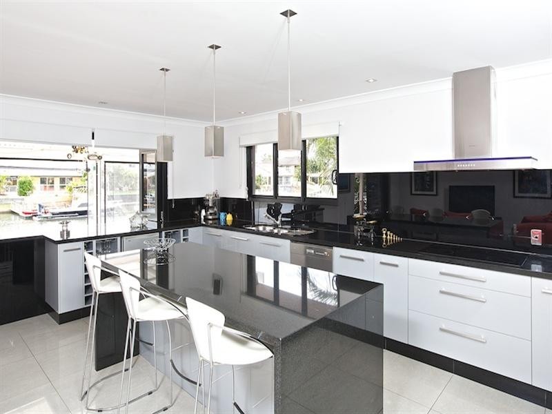 446 Oxley Drive, Runaway Bay QLD 4216