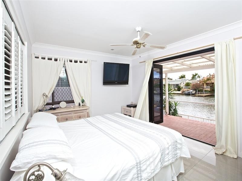 446 Oxley Drive, Runaway Bay QLD 4216