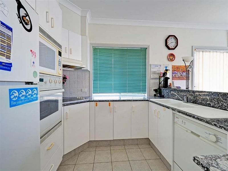 71 Cockleshell Court, Runaway Bay QLD 4216