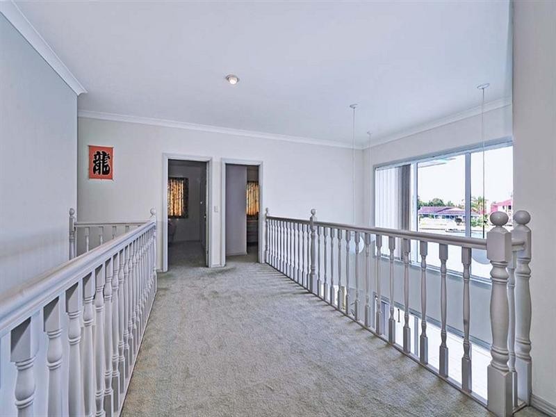 71 Cockleshell Court, Runaway Bay QLD 4216