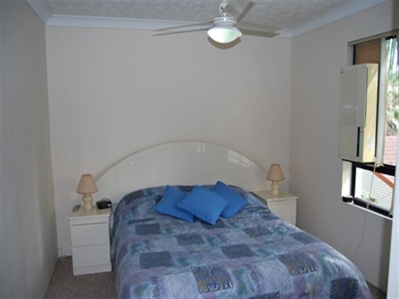 17/11-15 Owens Lane, Southport QLD 4215