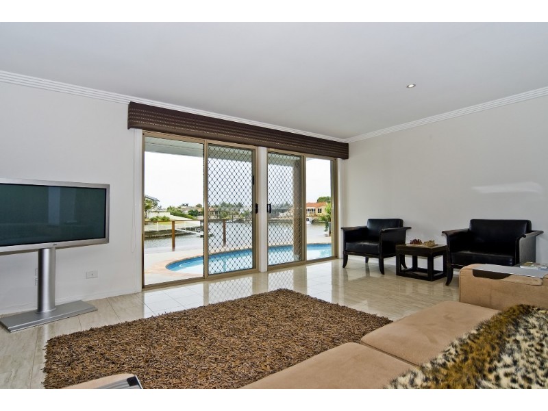 164 Sundance Way, Runaway Bay QLD 4216