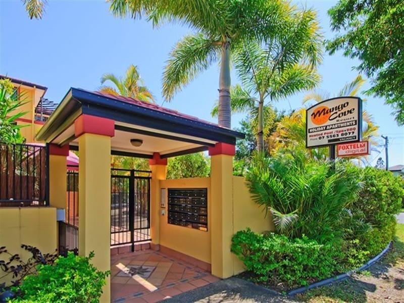 27/10-12 Bath Streeet, Labrador QLD 4215
