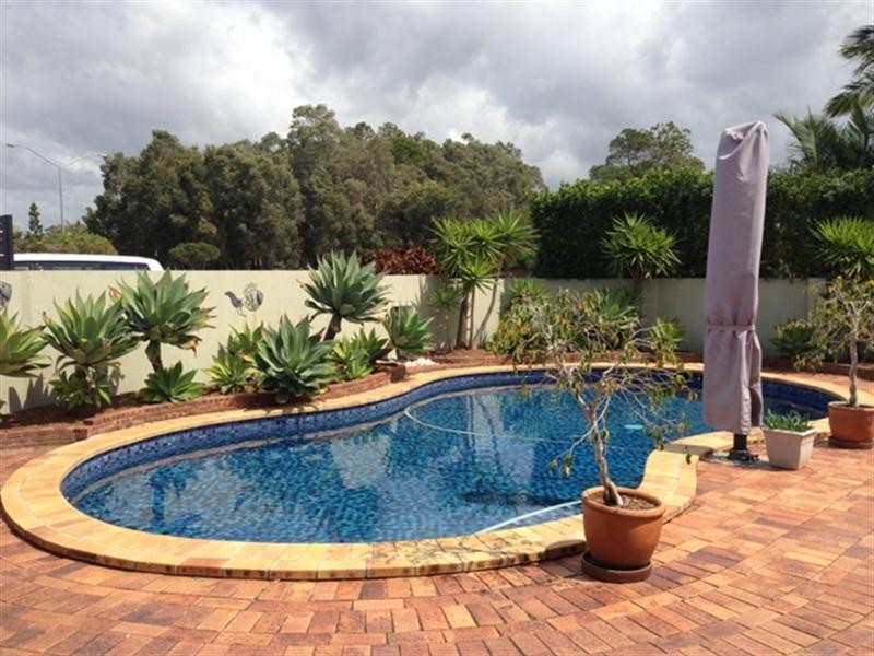 444 Oxley Drive, Runaway Bay QLD 4216