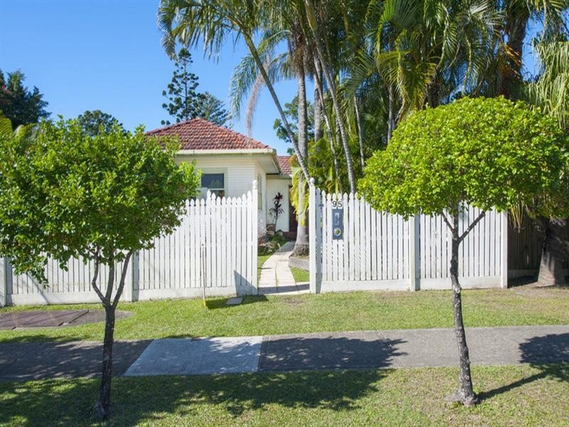 95 Turpin Road, Labrador QLD 4215