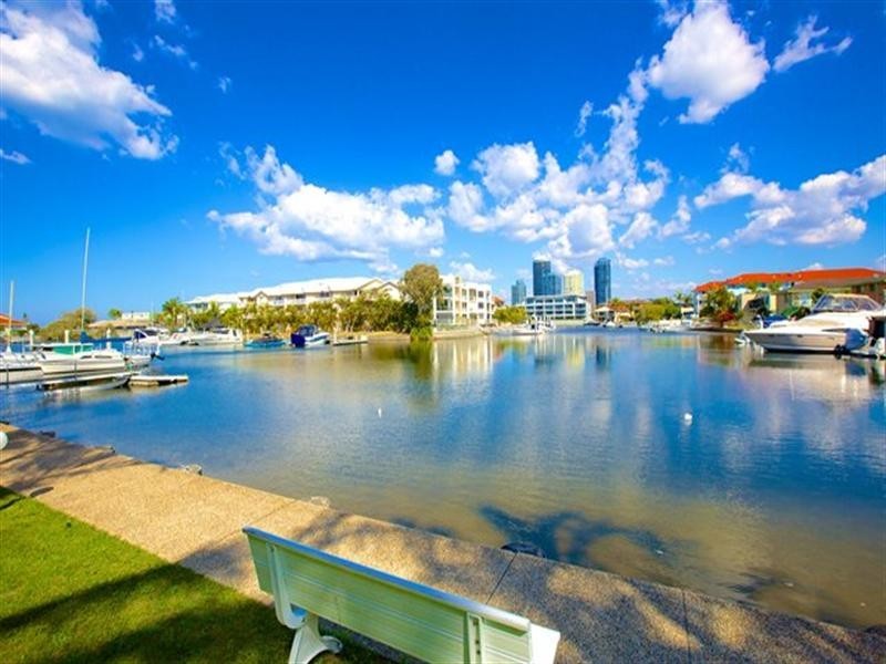 56/22 Jennifer Avenue, Runaway Bay QLD 4216