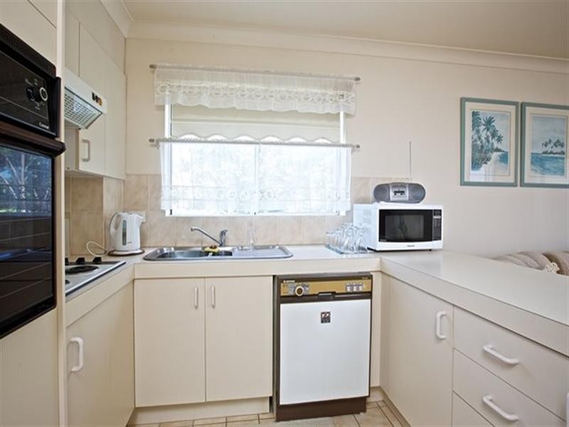 56/22 Jennifer Avenue, Runaway Bay QLD 4216