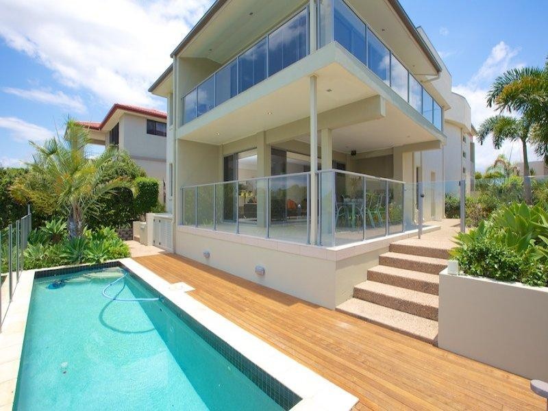 6187 Bolsena Court, Hope Island QLD 4212