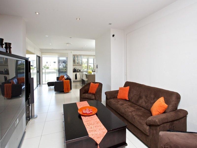 6187 Bolsena Court, Hope Island QLD 4212