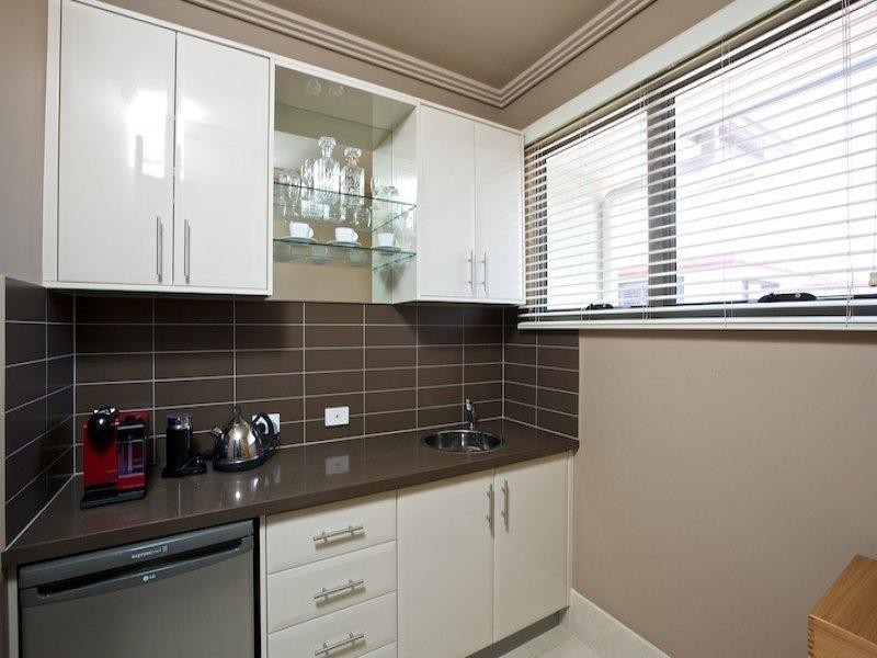 6187 Bolsena Court, Hope Island QLD 4212