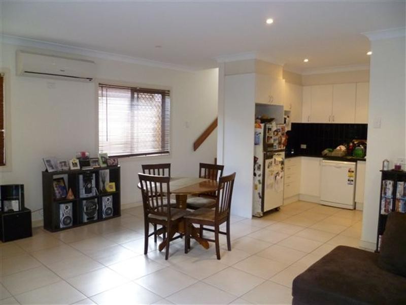 493A Pine Ridge Road, Runaway Bay QLD 4216