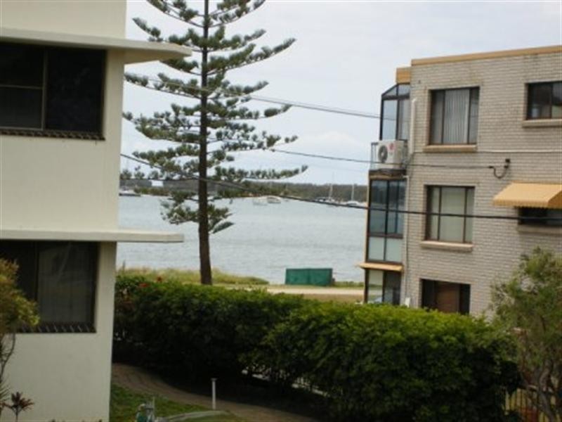 3/532b MARINE Parade, Biggera Waters QLD 4216