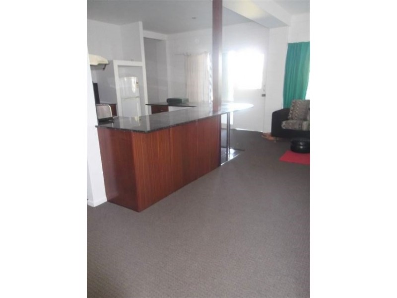 2/15 Waratah Avenue, Biggera Waters QLD 4216