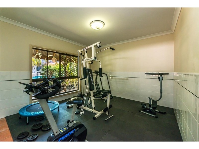 6/442 Pine Ridge Road, Coombabah QLD 4216