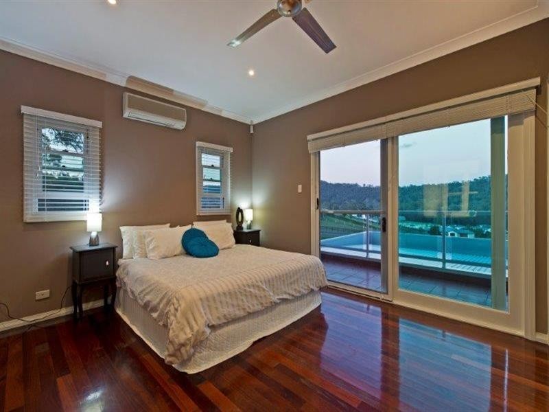 15 Polo Close, Wongawallan QLD 4210