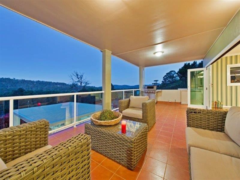 15 Polo Close, Wongawallan QLD 4210
