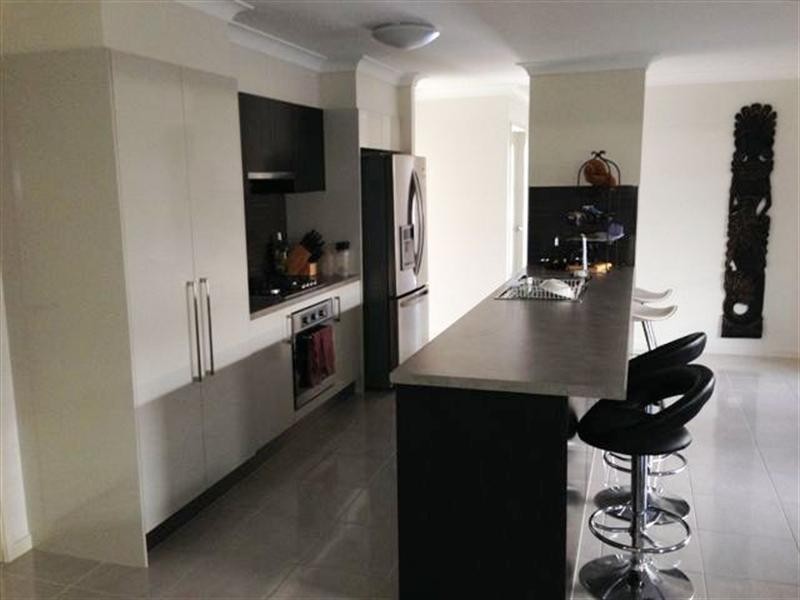 44 Azure Way, Hope Island QLD 4212