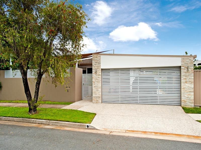 6 Matina Street, Biggera Waters QLD 4216