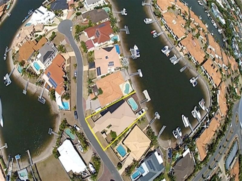 7 Chesterfield Place, Runaway Bay QLD 4216