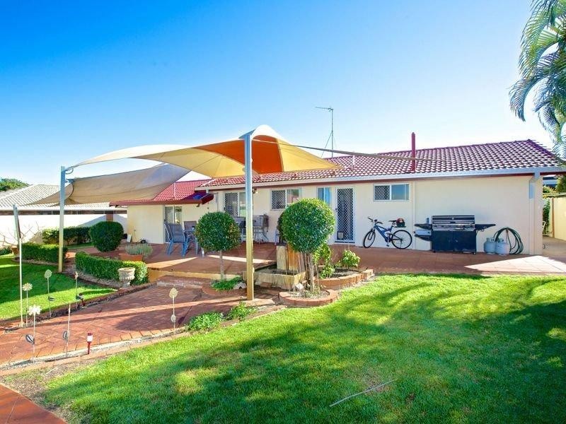 36 Sunbird Avenue, Paradise Point QLD 4216